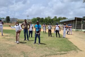 Gobernadora Drullard apertura intercambio deportivo en Guaricano