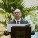 Gobernador Valdez Albizu anuncia economía se expande 12.7 % en enero-septiembre 2021