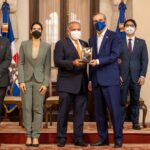 Banco Adopem es reconocido por el BCIE y Solidarios con el Premio a la Gestión Institucional de Inclusión Financiera