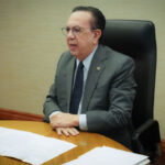 Gobernador Valdez Albizu resalta la capacidad de resiliencia de la economía dominicana