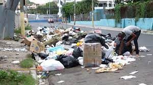 Santo Domingo Este «convertido en zafacón de basura por algunos ciudadanos inconscientes»