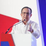 Valdez Albizu expone en  XV CIFA sobre estrategia usada para enfrentar crisis internacional