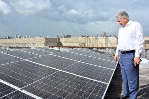 Senado transforma su matriz eléctrica con más de 700 paneles solares