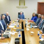 Valdez Albizu recibe al nuevo jefe de misión del FMI para República Dominicana, Emilio Fernández-Corugedo