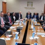 Valdez Albizu recibe a un «Staff Visit» del FMI para evaluar desempeño economía dominicana