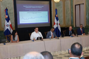 Gobierno dominicano alcanza mejor calificación crediticia en historia de RD