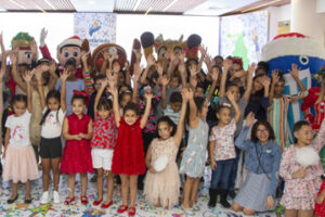 Banreservas premia a niños ganadores del Concurso de Pintura Infantil Navideño