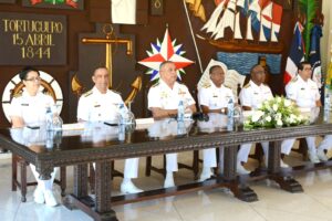 La Armada dominicana realiza cambio de mando