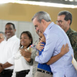 Abinader inaugura dos centros educativos y un CAIPI en Santo Domingo