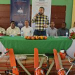 Galván entrega en Yamasá cheque de RD$6.5 MM para construir viveros de cacao