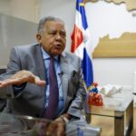 Embajador de RD en España felicita a Banreservas por abrir oficina en Madrid