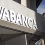Abanca, aliado de Banesco Internacional, crece en España con la compra de la red de Targobank