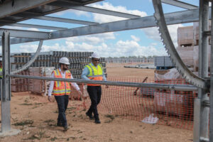 CNE supervisa avances construcción parques fotovoltaicos Cumayasa 1 y 2 en La Romana