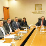 Valdez Albizu se reúne con directora asociada para Servicios Bancarios y Financieros de la OTA del Tesoro de EE.UU