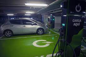 Empresa dominicana colocará 15,000 estaciones para autos eléctricos en México