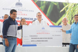 Abinader anuncia apoyo de RD$ 400 MM para pignoración de arroz