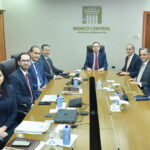 Valdez Albizu se reune con delegación del Citibank interesada en conocer comportamiento economía de RD