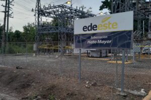 Edeeste realiza trabajos de ampliación de circuitos en Subestación Hato Mayor para mejorar servicio eléctrico