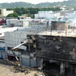 Técnicos de Edesur trabajan 24 horas al día en zona de explosión y centros médicos en San Cristóbal