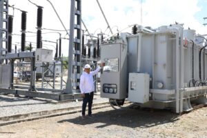 Edeeste inicia instalación transformador de 50,000 kVA en Villa Mella en beneficio de más de 92,300 familias