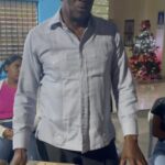 Profesor Octavio Bremón organiza cena navideña a Hogar de Niñas de Comunidad del Llano