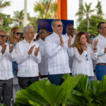 Abinader inaugura «Paseo Marítimo Malecón» junto alcaldesa DN y administrador Bareservas