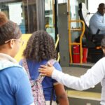 Trae ha transportado más de tres millones de estudiantes en un año