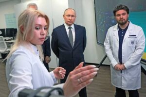 Rusia está cerca de comenzar a producir una posible vacuna contra el cáncer: Putin