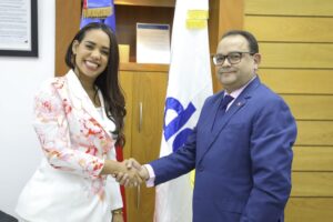 Gerente general de Edeeste recibe visita alcaldesa electa Santo Domingo Norte