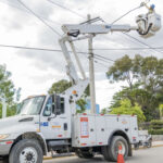 Edesur abre oficina comercial, ilumina y rehabilita redes en Juan de Herrera, en San Juan