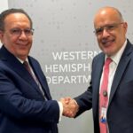 Gobernador Valdez Albizu participa en las reuniones de primavera del FMI y del BM