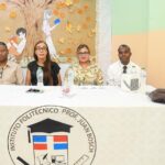 Cultura en escuela: Estudiantes de Secundaria del Politécnico Prof. Juan Bosch ponen en circulación sus obras literarias