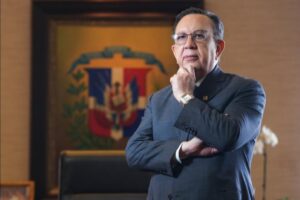 Valdez Albizu es distinguido por segunda vez como  “Gobernador del año en América Latina”