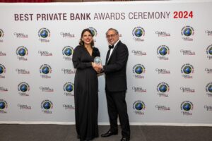 Global Finance, Euromoney, The Banker y PMW premian banca privada del Popular