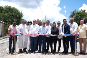 Energía y Minas inaugura proyectos eléctricos benefician más de 1,800 munícipes de San José de Ocoa