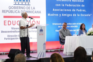 Ministro de Educación describe condiciones clave para transformación de escuela dominicana