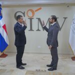 Superintendente juramenta al nuevo intendente del Mercado de Valores de la República Dominicana