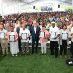 Presidente Abinader entrega 2,100 títulos de propiedad en La Guáyiga, Pedro Brand