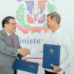 Mirex y DGA firman acuerdo potenciar exportaciones y eficientizar procesos administrativos