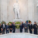 Cuerpo Consular conmemora “Día del Cuerpo Consular” con ofrenda floral en el Altar de la Patria