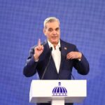 Gobierno propondrá alza salarial no menor de 20 % para trabajadores no sectorizados; Valdez Albizu ve positiva la propuesta