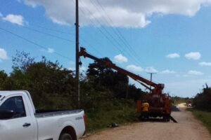 Edeeste evita caída poste del tendido eléctrico en los Dodgers municipio de Guerra