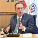 Gobernador Valdez Albizu se reúne con la misión del FMI para concluir el “Staff Visit”