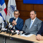 Gobierno anuncia aumento salarial de 30 % y 25 % al sector turístico; impactará más de 250,000 trabajadores