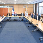 Valdez Albizu se reunió con los ejecutivos de la Cámara Dominicana del Mercado de Capitales