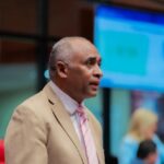 Julito Fulcar somete resolución que solicita al presidente Abinader construcción proyecto habitacional para familias vulnerables de Peravia