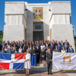 BCRD deposita ofrenda floral en Altar de la Patria por 182 aniversario independencia dominicana
