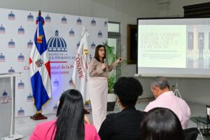 Director ejecutivo del Conape resalta capacidad de la mujer para «lograr cambios positivos en la sociedad»