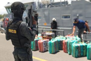 Cargamento incautado en costas de Santo Domingo superó la tonelada de cocaína