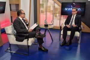 César Dargam lamenta altos costos existentes en el país para formalizar empresas